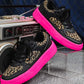 Stilvolle Sneakers mit Leopardenmuster und dicker Sohle